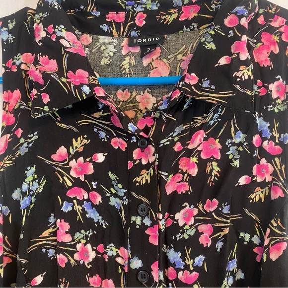 Torrid size 2 floral button down dress - Picture 3 of 4